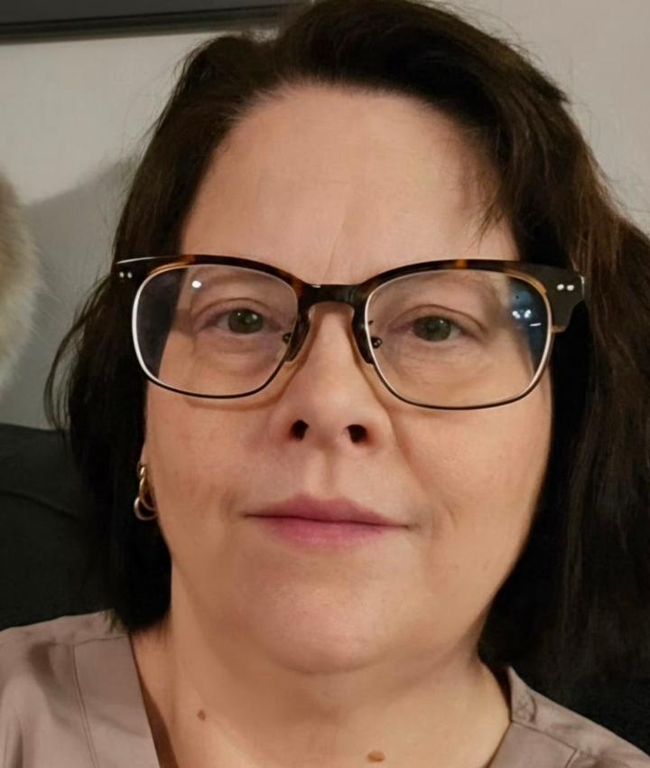 Portrait of Rebecca Thomas
